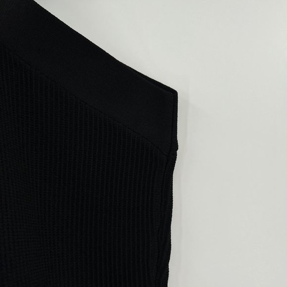 Quince Women's Cropped Halter Ribbed Sweater Knit Tank in Black sz XS NWT - Picture 3 of 5